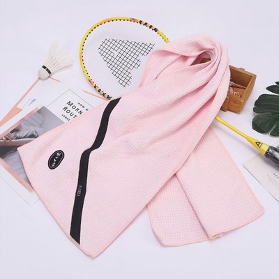 comprar Toallas de golf de waffle personalizadas de microfibra con logotipo personalizado de bolsillo con cremallera online manufacture