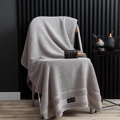 Buy Customizable Bath Cotton Towel Oversized 100 Cotton Bath Towels Easy Cleanup online manufacture
