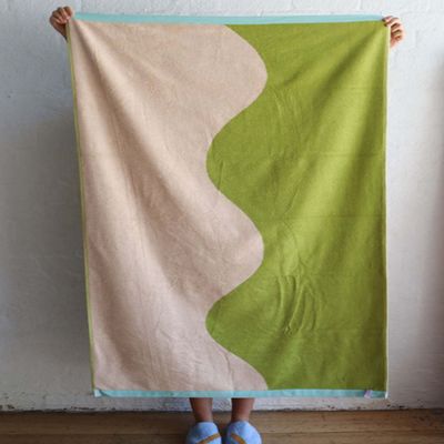 GOTS Certified Organic Cotton Beach Towel - Chemical-Free 600 GSM Premium Towel for Sensitive Skin & Eco-Conscious Families | Ultra Absorbent & Quick-Dry