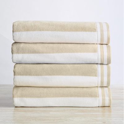 Eco-Friendly Luxury Beach Towel Made from 100% Cotton for Sustainable Summer Comfort