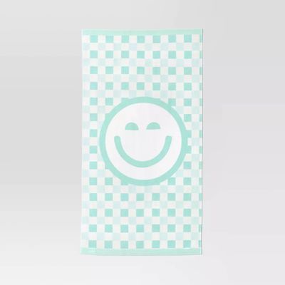 Soft Absorbent Beach Towel with Cheerful Smile Checkered Design for Pool and Travel